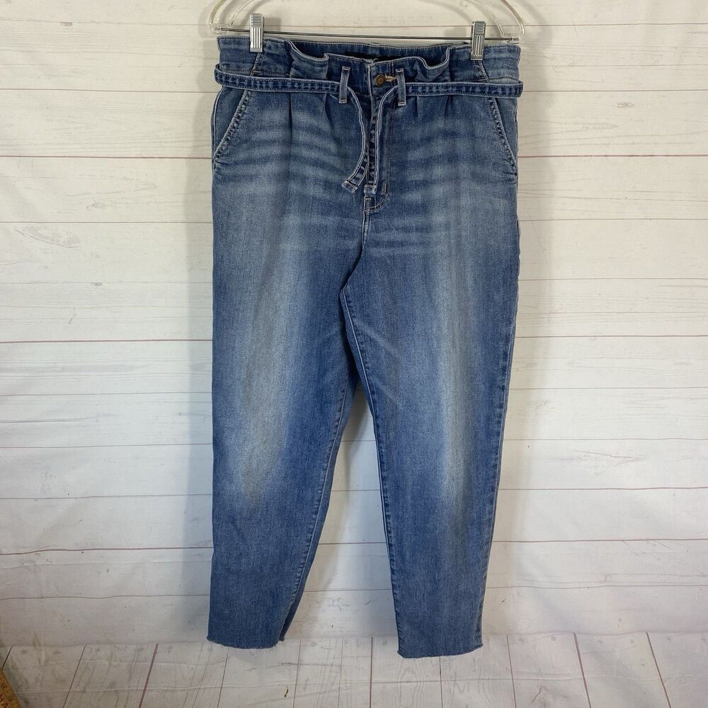 Hollister Ultra High Rise Mom Jean Size 9 Blue Stretch Belted Paperbag Waist